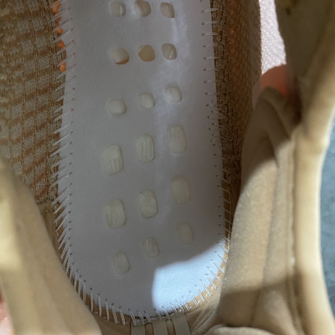 图片[6]-【LW版本】Yeezy350 V2 美限美洲限定 兵马俑 EG7490n市场第一梯队 高端零售首选品质不翻车n原鞋原厂数据材料开发国内知名一线大厂出品目前市面天花板品质 原装巴斯夫\”BASF\” 原料 尺码：36-48-莆田鞋批发中心