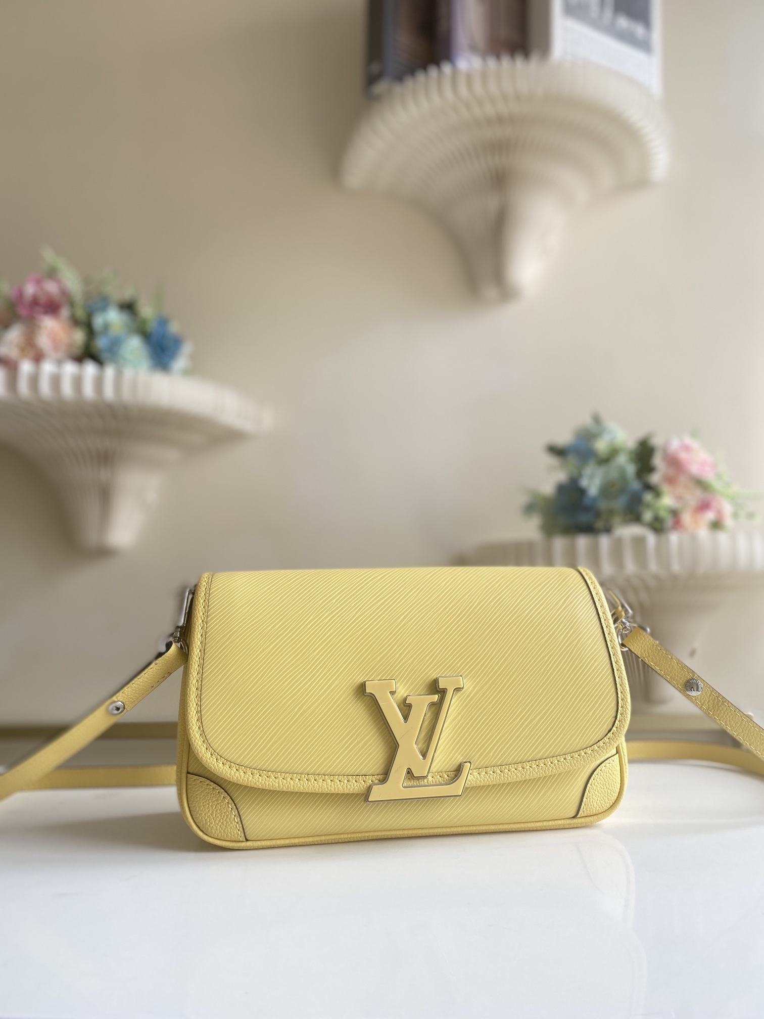 Louis Vuitton Buci Crossbody Bag Epi Leather Yellow, 24.5 cm