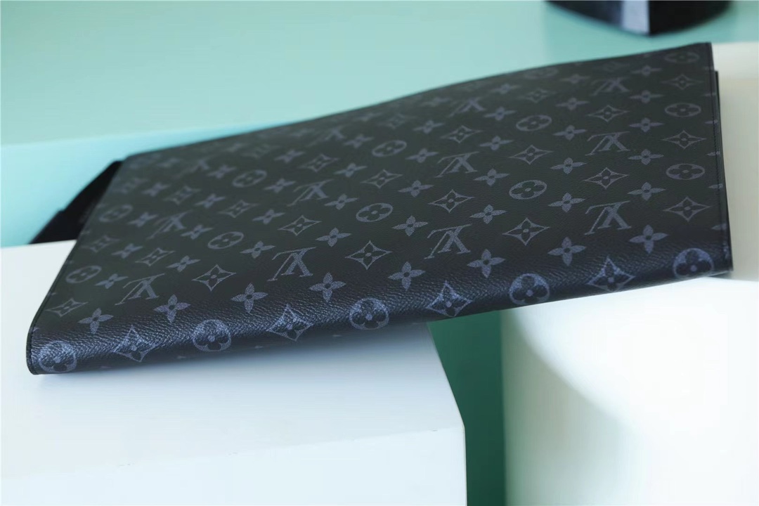 Louis Vuitton Haute Couture Classic Luxury Handbag Shoulder Crossbody 3