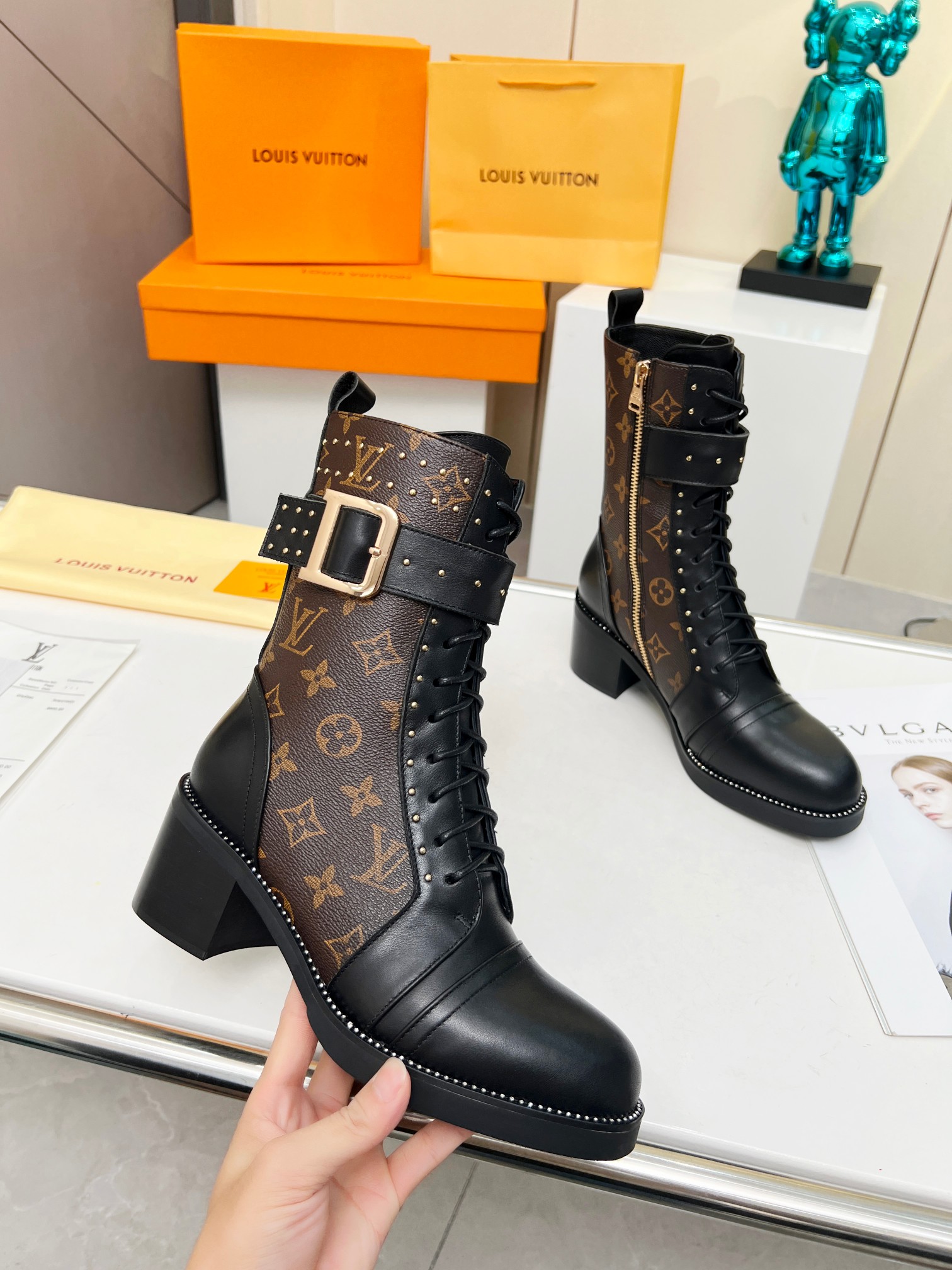 2023 el último contador sincronizado LV Louis Vuitton Martin botas de mercado de gama alta calidad d