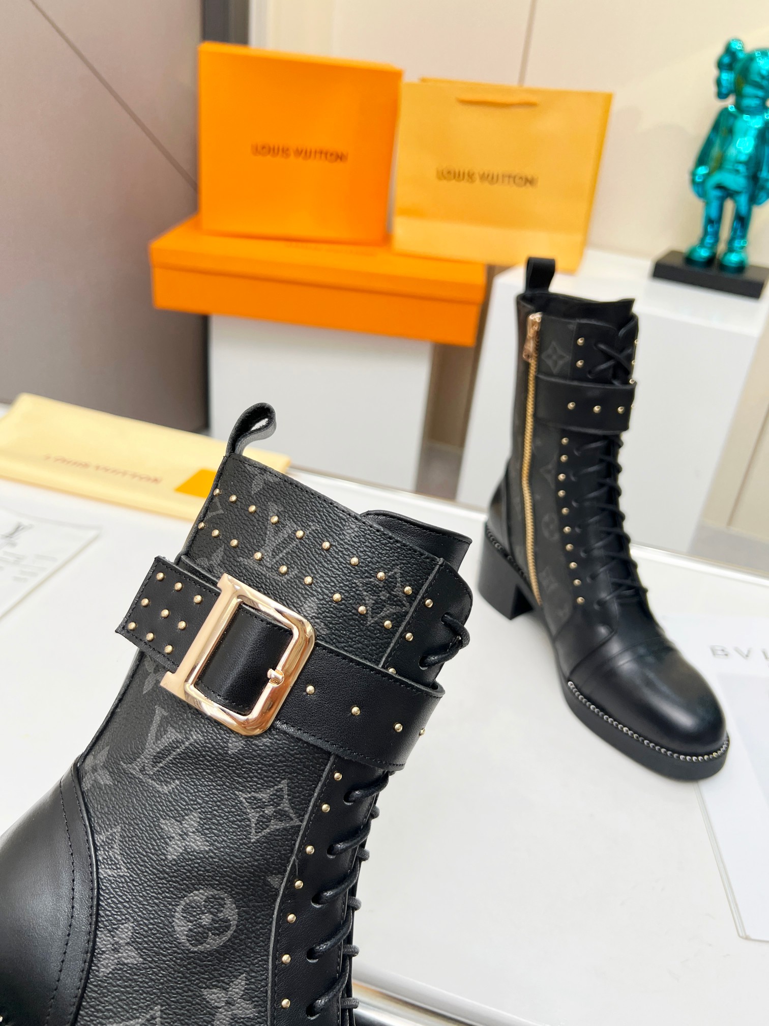 2023 el último contador sincronizado LV Louis Vuitton Martin botas de mercado de gama alta calidad d