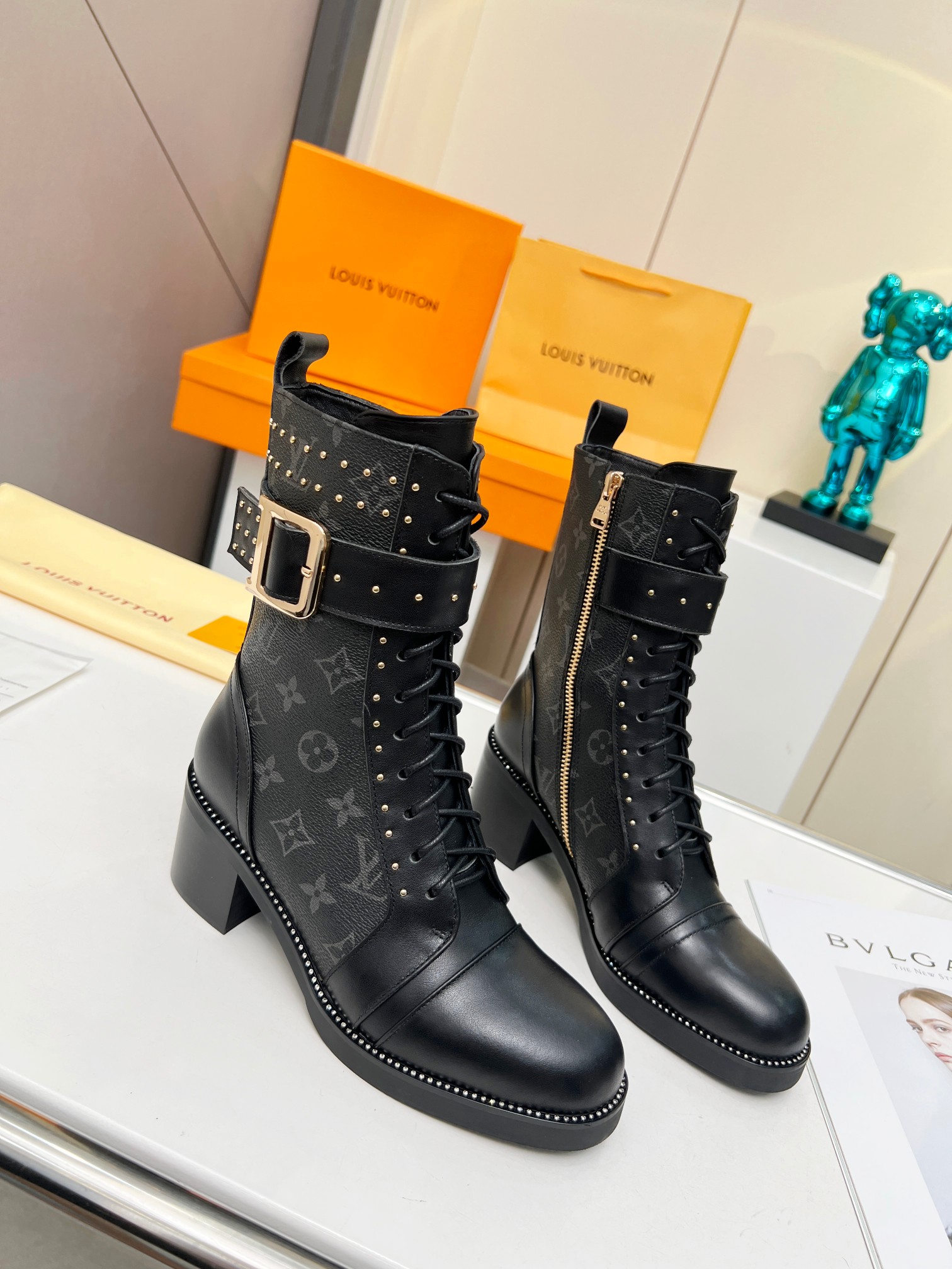 2023 el último contador sincronizado LV Louis Vuitton Martin botas de mercado de gama alta calidad d