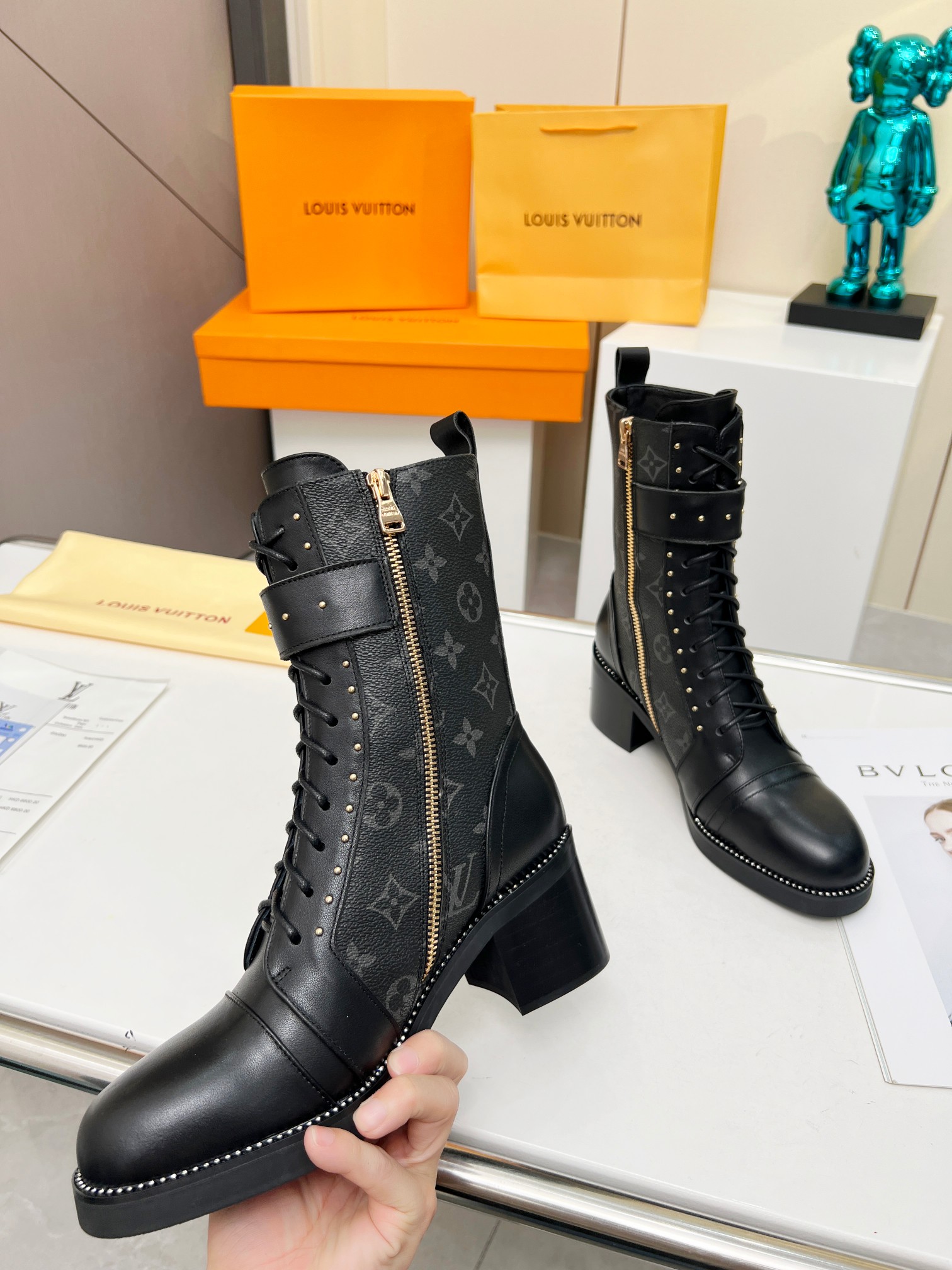 2023 el último contador sincronizado LV Louis Vuitton Martin botas de mercado de gama alta calidad d