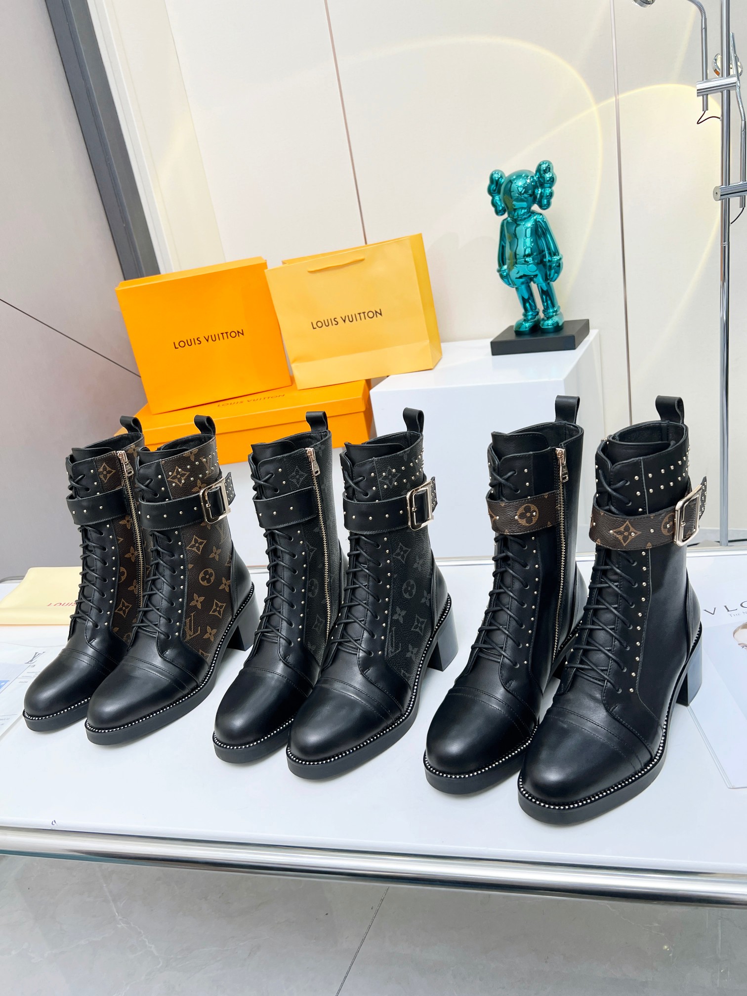 2023 el último contador sincronizado LV Louis Vuitton Martin botas de mercado de gama alta calidad d