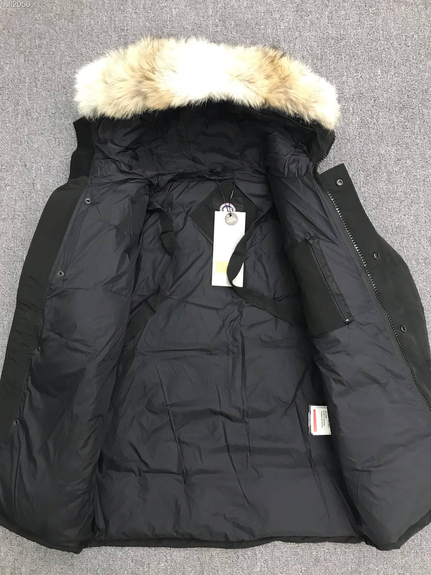 Guangzhou top version Carson down jacket with fur hood, black with red label, sizes S-XXL.-Big cat