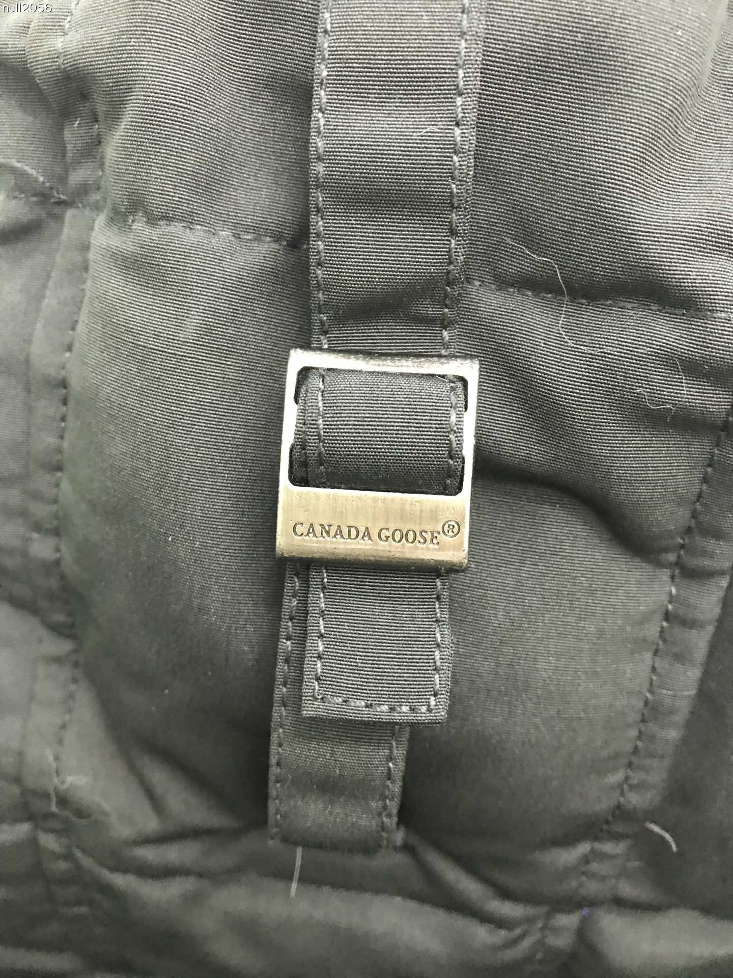 Guangzhou top version Carson down jacket with fur hood, black with red label, sizes S-XXL.-Big cat