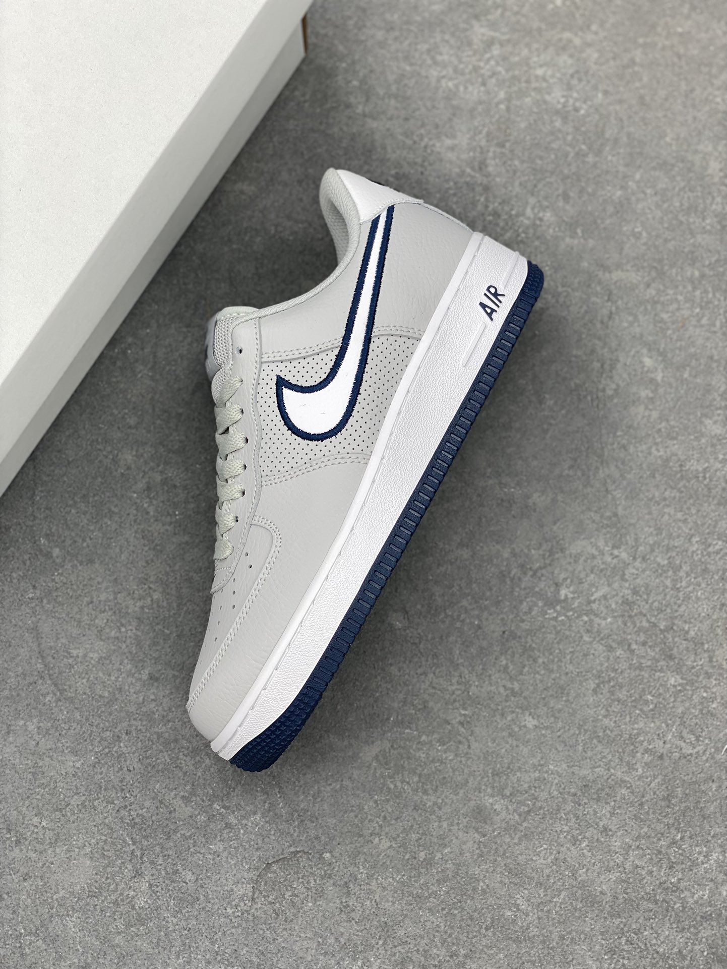 Nike Air Force 1 '07 Low Casual Sneakers - Light Grey/White/Navy 8 i1688234703 2089 6