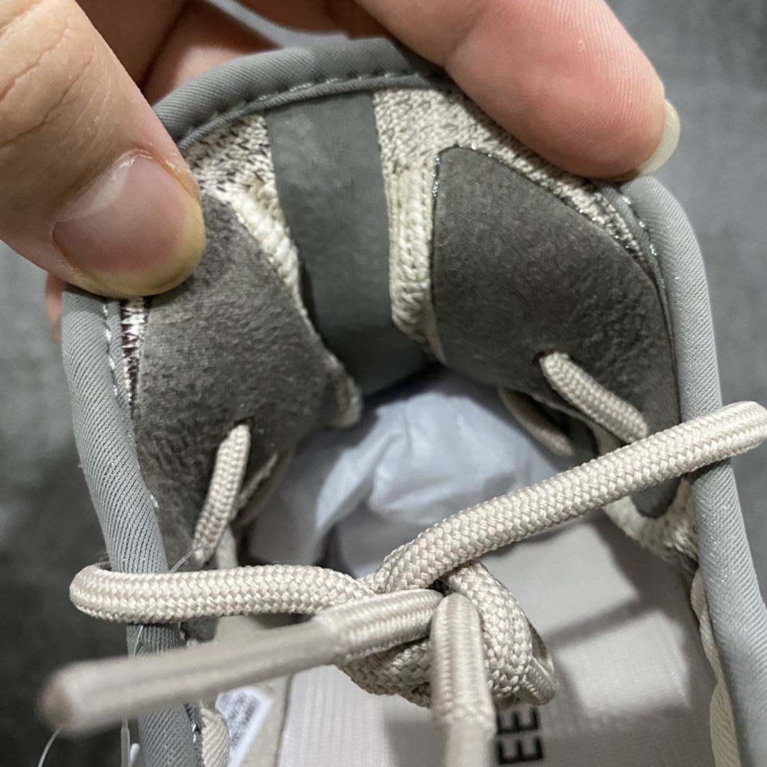 图片[3]-【LW版本】Yeezy350 V2 美限美洲限定 芝麻灰 FZ1267 市场第一梯队 高端零售首选品质不翻车 原鞋原厂数据材料开发 国内知名一线大厂出品 目前市面天花板品质 原装巴斯夫\”BASF\” 原料 尺码：36-48-选品中心