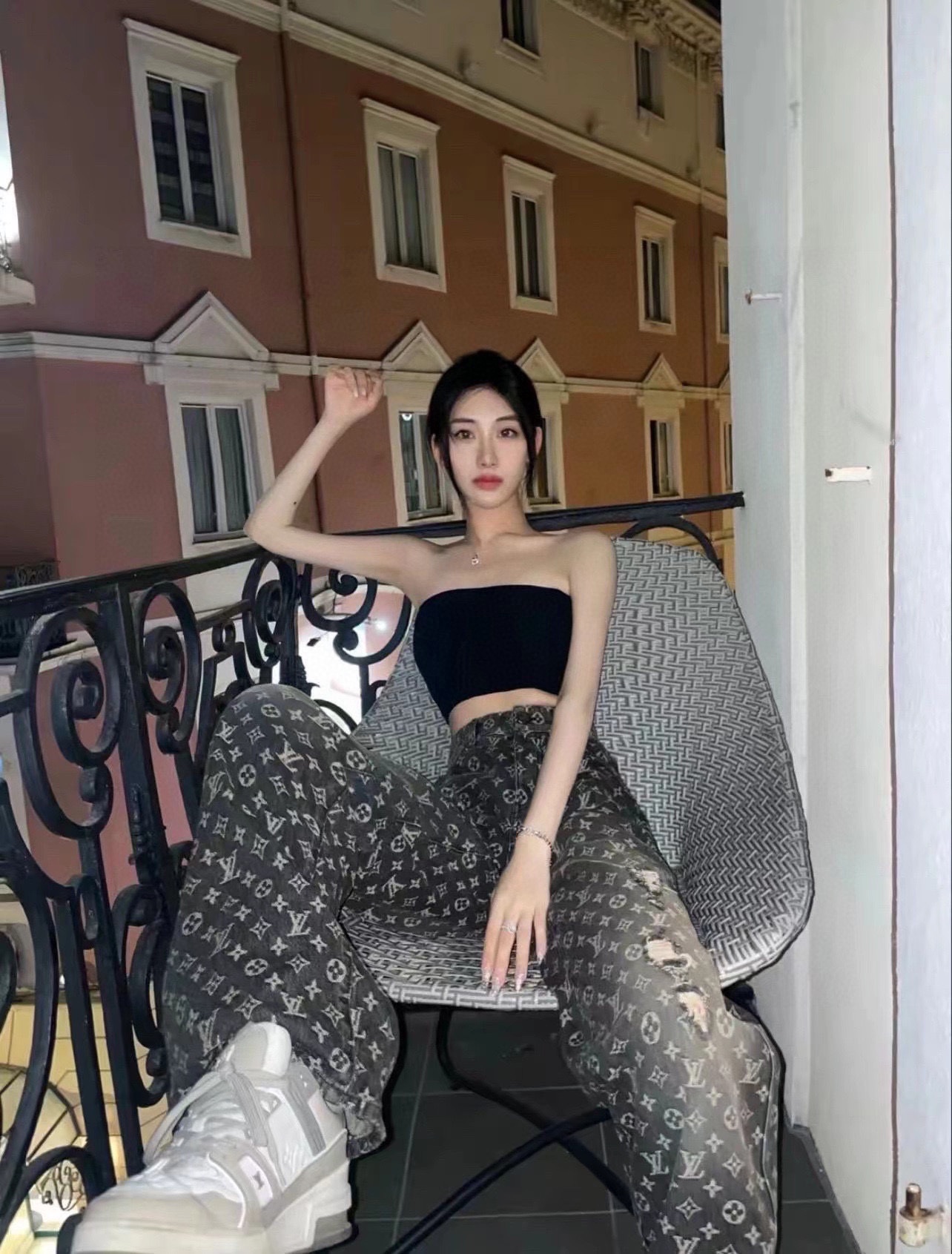 #Louis Vuitton/路易威登 23ss 小红人破坏提花牛仔裤上身效果