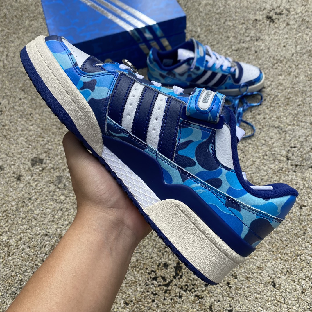 阿迪板鞋白蓝尺码36-45Adida