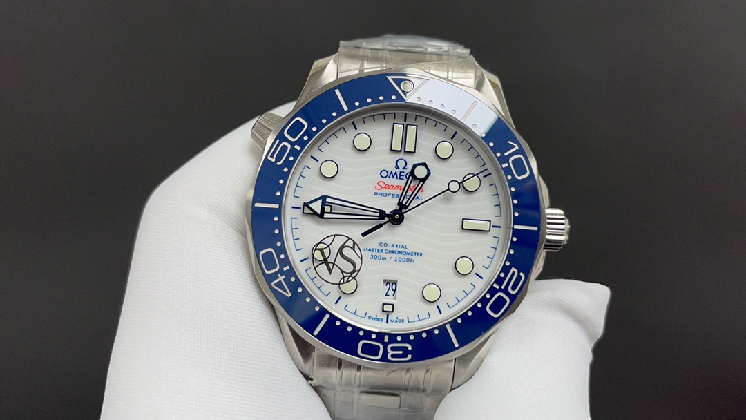Omega 欧米茄海马300 蓝圈 白面 8800机