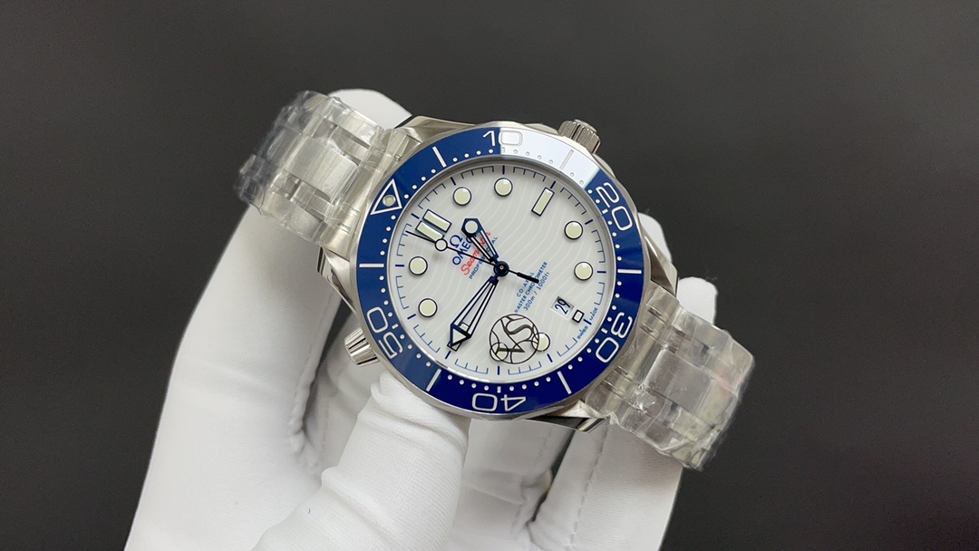 Omega 欧米茄海马300 蓝圈 白面 8800机