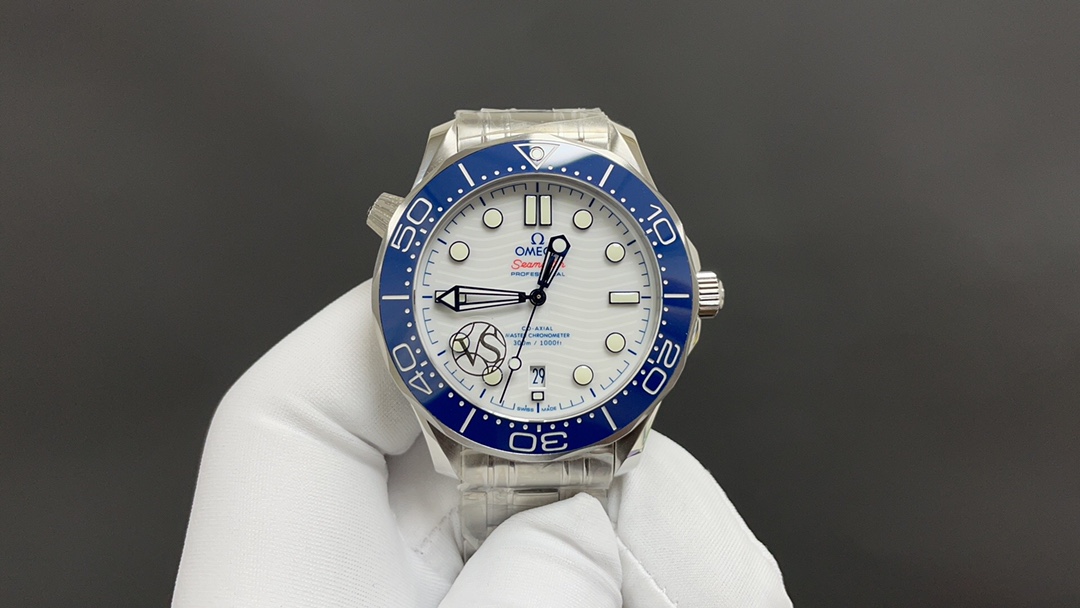 Omega 欧米茄海马300 蓝圈 白面 8800机