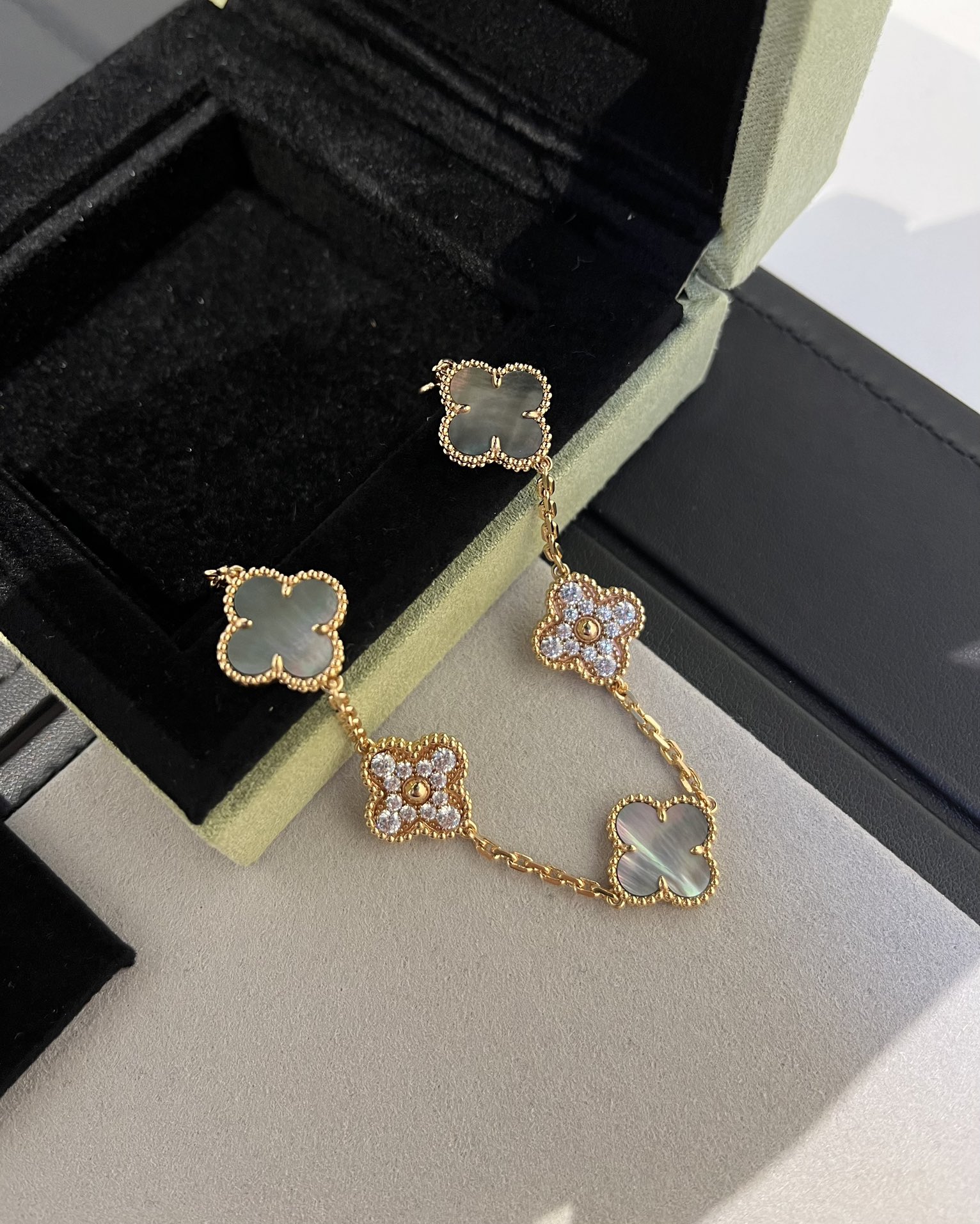 Van Cleef & Arpels vca 灰贝简钻五花手链 玫金色