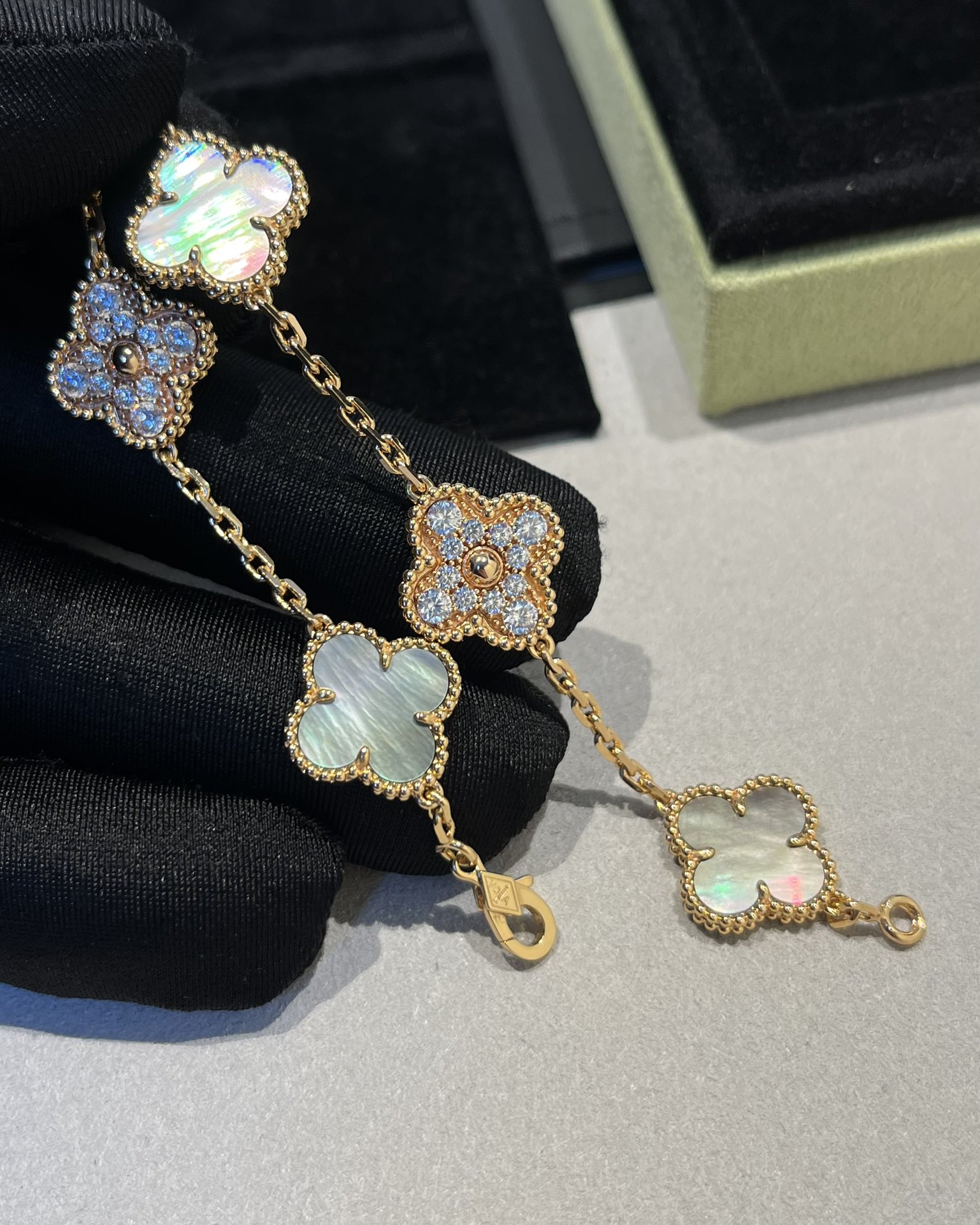 Van Cleef & Arpels vca 灰贝简钻五花手链 玫金色