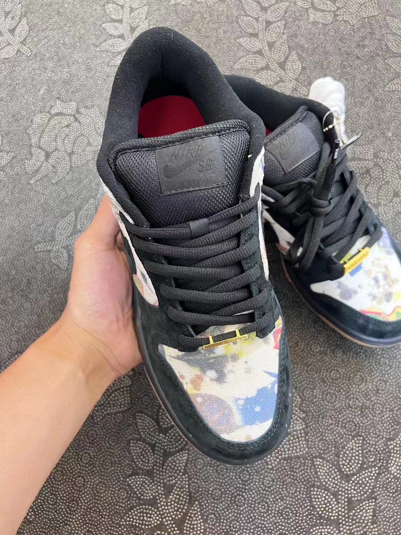 ? Nike Sup Dunk 黑彩配色?