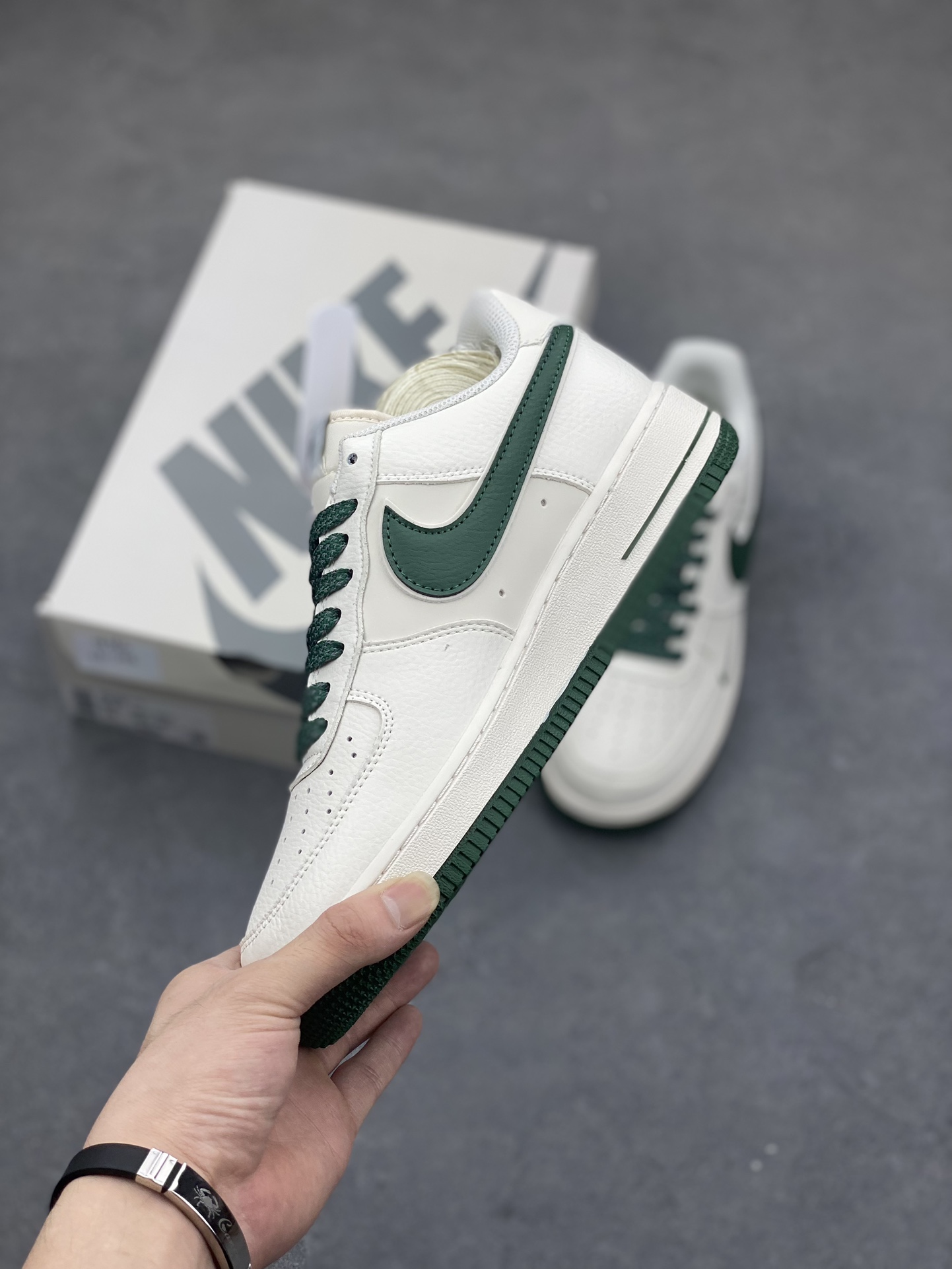 Nike Air Force 1 '07 Low Stussy Collab White Green Limited Edition 4 i1688321414 1479 2