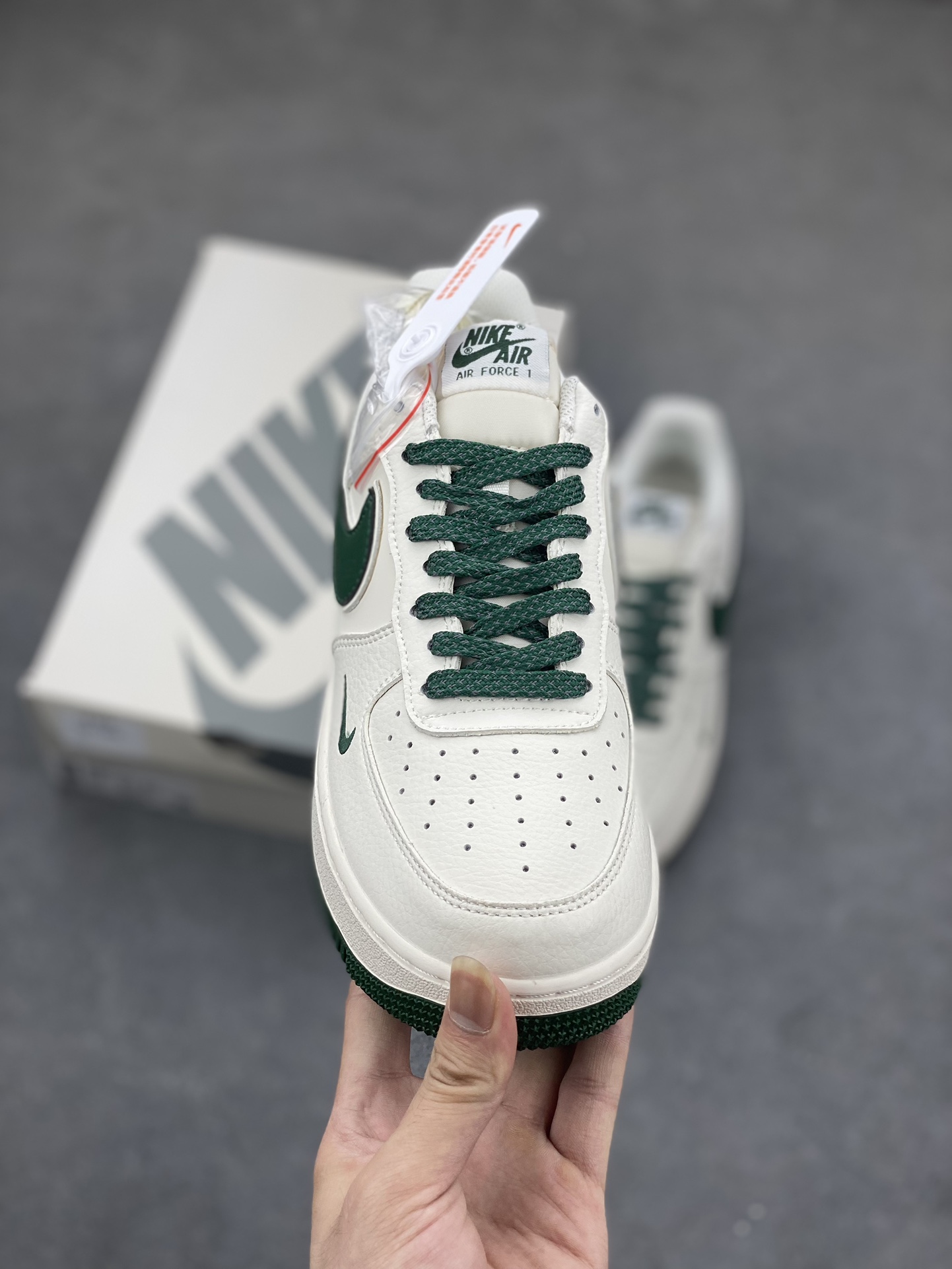 Nike Air Force 1 '07 Low Stussy Collab White Green Limited Edition 3 i1688321414 1934 1