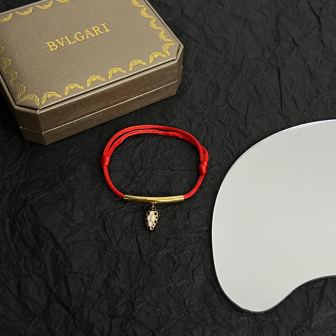 NO:106385,[Seiko Version] New Bulgari Snake Bracelet Rose Gold Spot-Supply Electroplating 18k Gold craftsmanship Counter Version One to One Quality Popular Products Shipping Unique Design Retro Avant-garde Beauty Essential, Elegant Accessories, Bvlgari19860909【精工版本】新款宝格丽蛇形手绳玫瑰金现货供应电镀18k金工艺 专柜版本 一比一质量 火爆款出货 设计独特 复古前卫 美女必备,饰品精品,bvlgari,Jewelry