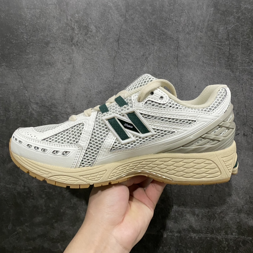 图片[2]-【M版纯原】新百伦New Balance NB1906 M1906RQ 复古绿n 全套原楦原纸板原厂数据开发 进口三明治网面 原装进口皮料正确绒感卡色 正确中底拉帮中底网布细节 原厂标裁 带紫光防伪 定制后跟透明水晶模块 冲裁组合 大底贴合程度胶水上色把控完美 整洁度挑战全网艺术家 多道序QC把关品质完善 匠心打造 耗时两个月开发完成 工艺极其复杂难度可想而知 新开独立私模大底 全网唯一正确六层组合大底 高端零售专供产物Size：36 36.5 37 37.5 38 38.5 39.5 40 40.5 41.5 42 42.5 43 44 44.5 45 46.5 47-莆田鞋批发中心