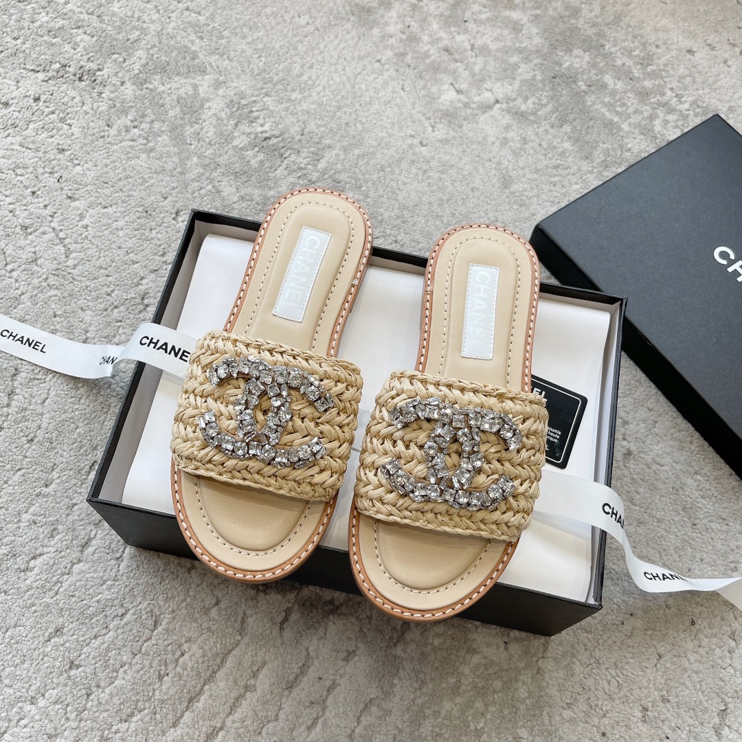 CHANEL тапкі з цялячай скуры, робяць ногі белымі, элегантны стыль