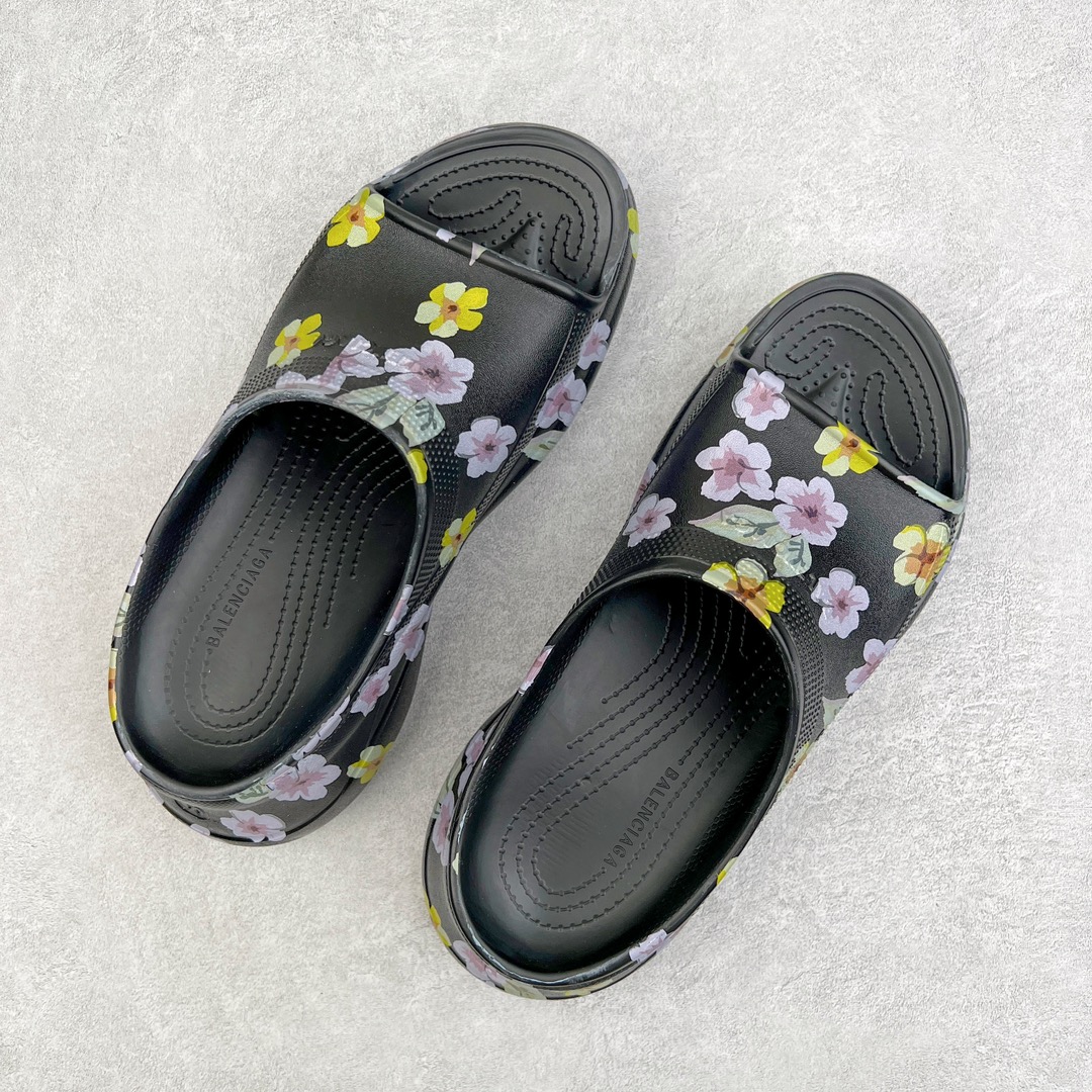 图片[3]-零售💰240 ＃DC Balenciaga Pool Crocs 巴黎世家百搭时尚厚底增高拖鞋 花卉配色 重金购入原鞋及原档案磨具生产指令开发 同源公司EVA粒子环保塑料 原厂指令配方 弹性卡色均保持原鞋一致 匠心打造 鞋口弧度大小 鞋面色泽质感同步原鞋 LOGO内侧钢印清晰工整 以简单的设计 提供全面的舒适性、缓震性、耐用性和支撑力 EVA外底提供优质缓震性能 5毫米足弓 鞋面凹印Balenciaga品牌标识 背面浮印尺码 同色系鞋底和鞋垫 外观时尚大气 鞋底采用耐磨的材质 穿上它都会感觉到舒适的体验 尺码：36 37 38 39 40 41 编码：by2936040-运动鞋