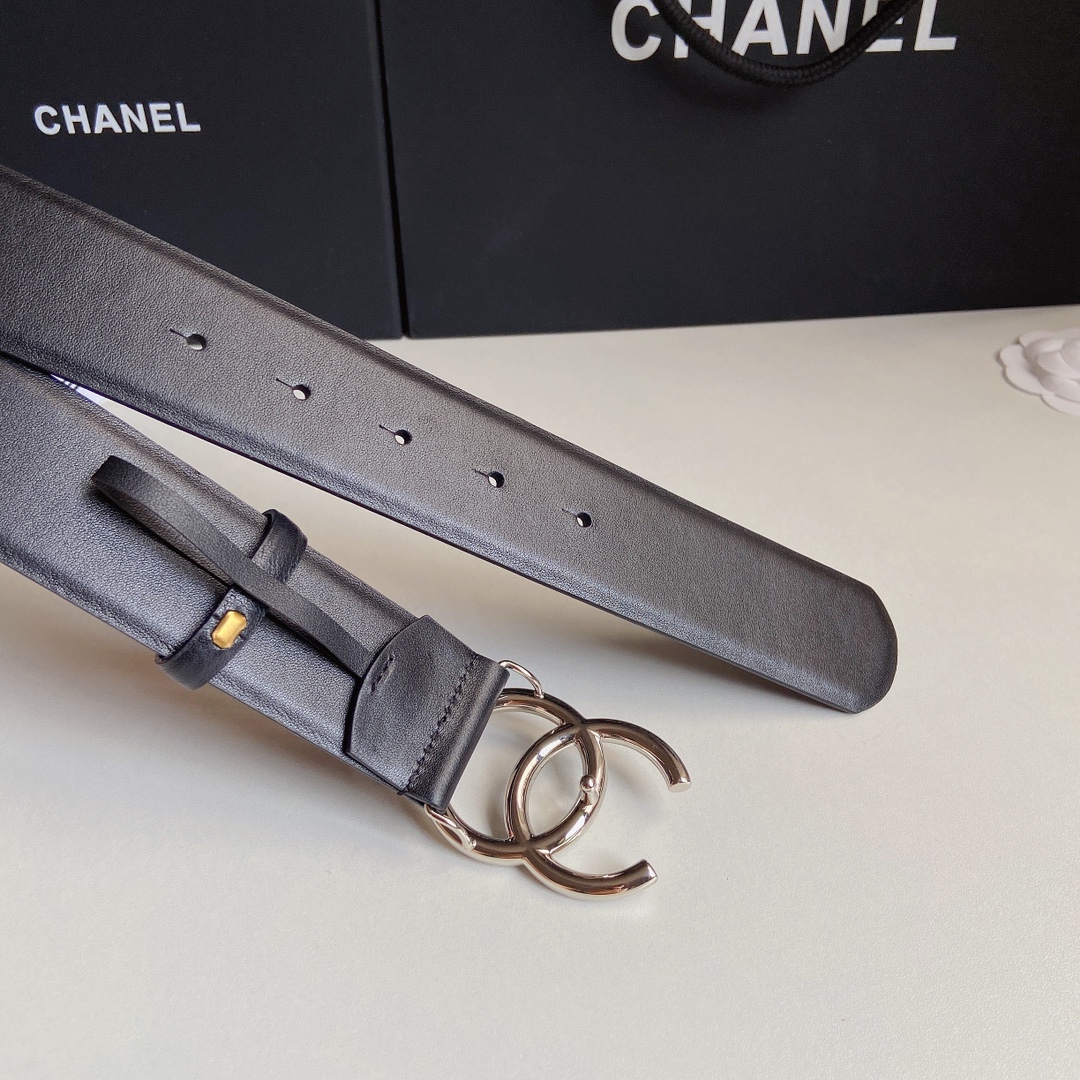 小香4.0Cm双面小牛皮与精品贵金属