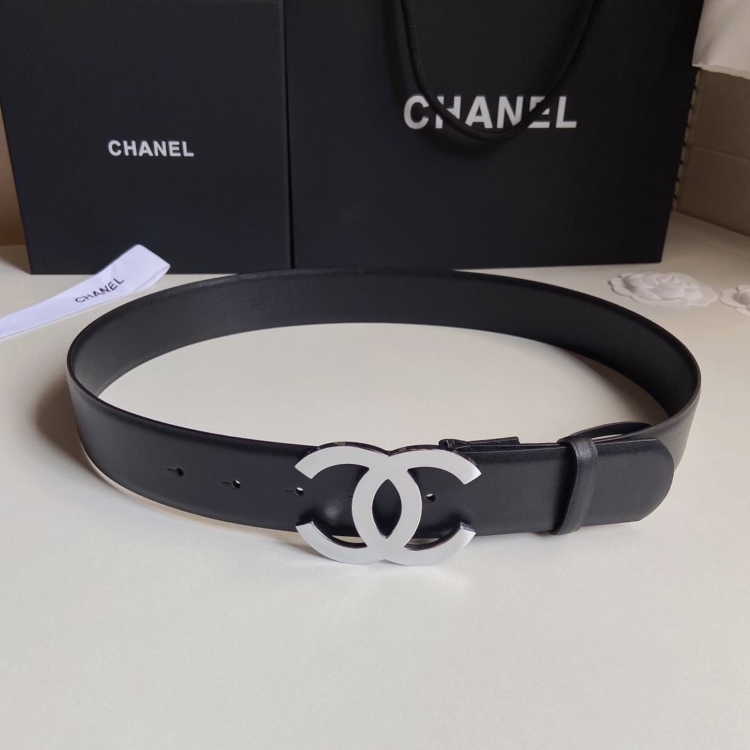 小香4.0Cm双面小牛皮与精品贵金属