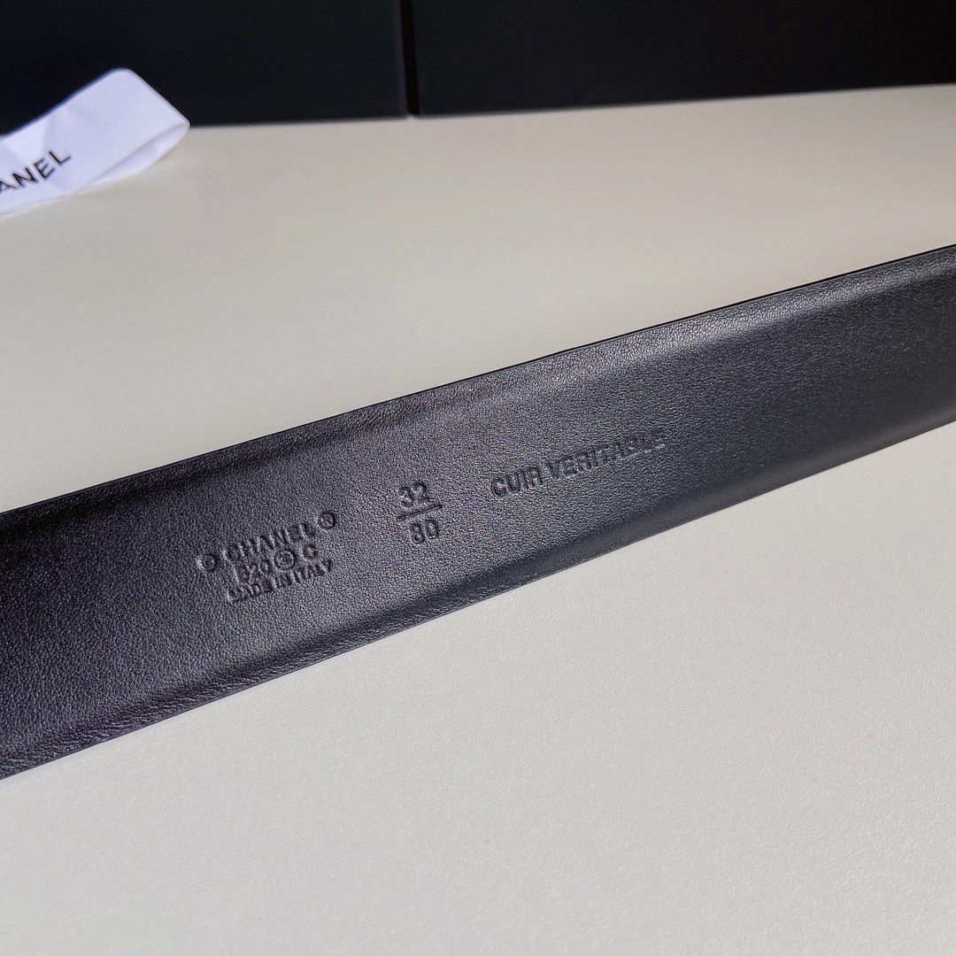 小香4.0Cm双面小牛皮与精品贵金属