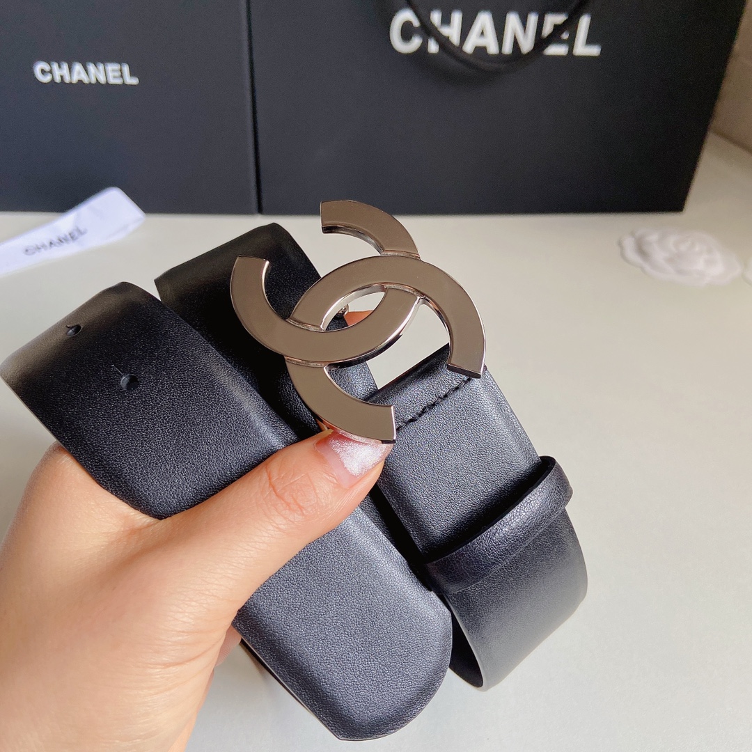 小香4.0Cm双面小牛皮与精品贵金属
