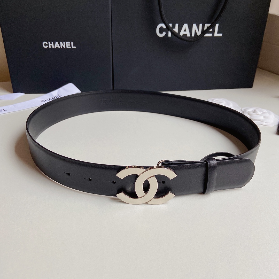小香4.0Cm双面小牛皮与精品贵金属