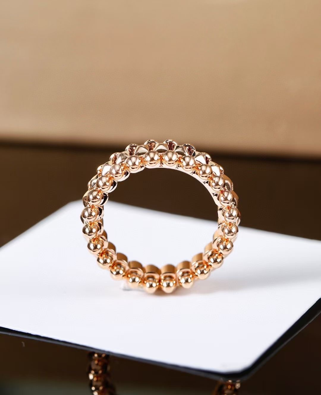 Cartier Cartier 卡地亚新款子弹头 铆钉戒指