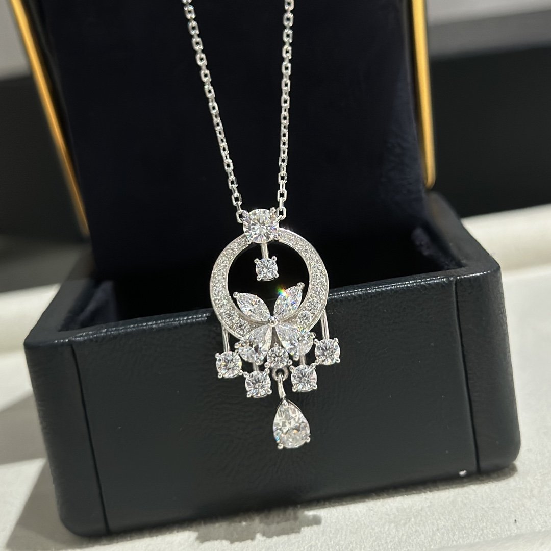 奢侈格拉夫顶尖的钻石珠宝品牌奢侈方钻
