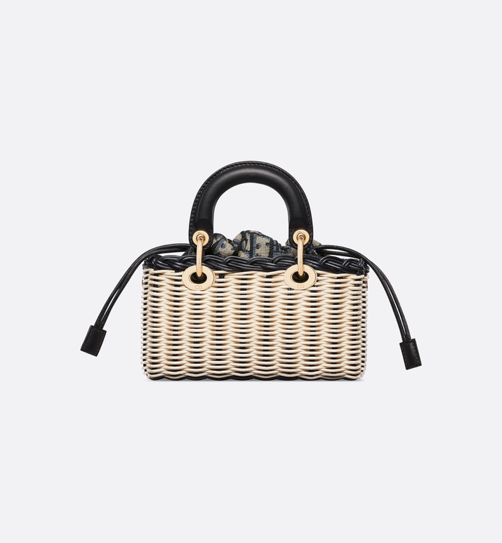 Dior Official website synchronization