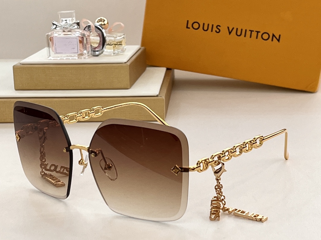  仙女版 耳坠吊坠款🧚‍♀️ 
LOUIS VUITTO*Z1860U🌟
SIZE：61口14-140🌟