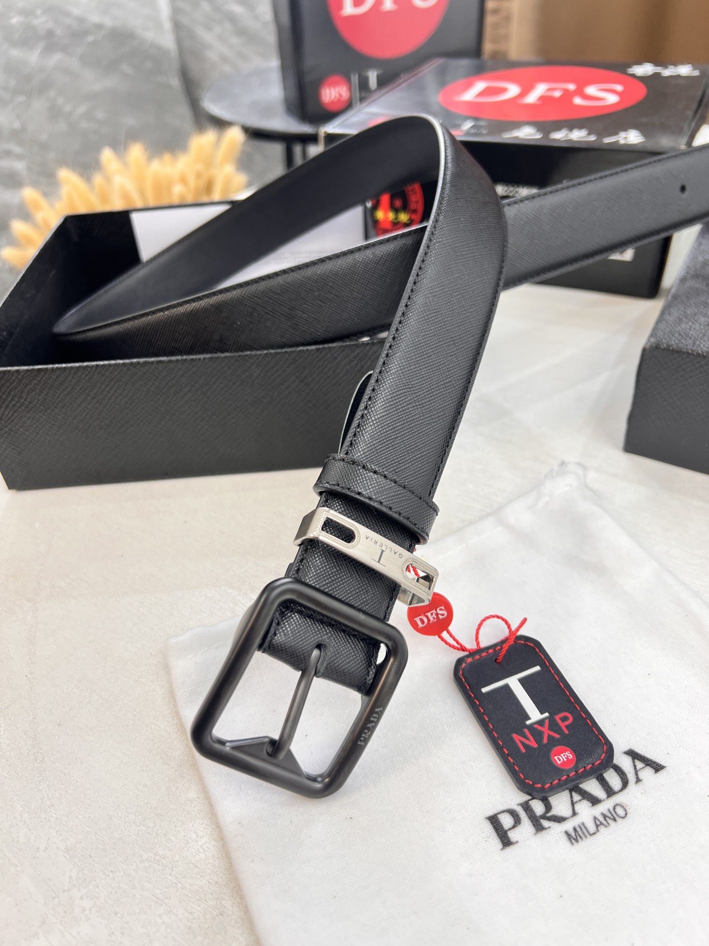 Prada 摄 普拉达男士皮带 ZP开模制作针扣五金 可用 十字纹头层进口牛皮 双色 宽度3