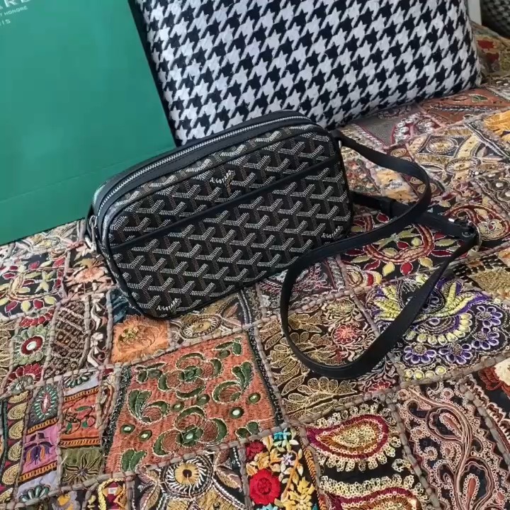 Meilleure réplique de luxe
 Goyard Mode
 Sacs Caméra Toile