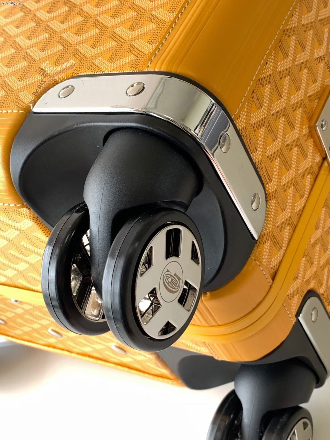 Goyard Hard Case Spinner Yellow Standard travel