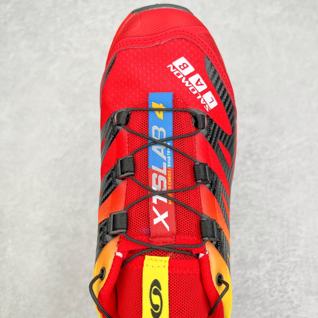 图片[4]-＃GX/绿X Salomon XT-4 OG Advanced 萨洛蒙系列低帮城市越野机能透气休闲运动鞋 鞋舌处附有迷你网眼袋收纳鞋绳以及下方的多色 Logo 标签 接着搭载奶油色 ACS 技术中底以及金色 TPU 塑料部件提升鞋款耐用性 中底与鞋面之间饰有海蓝色条状细节有效增添鞋款层次 最后应用黑色 Contragrip Chevron 外底完成鞋款设计 这次配色颇为高调 两款配色均以绚丽的渐变设计呈现 一款以粉紫渐变主打 另一款以黄绿渐变呈现 视觉效果相当吸睛 鞋面的使用玻璃纤维覆盖物加固 并通过细绳扣系带系统进行锁定 Salomon 的品牌logo 出现在脚后跟和前掌部位 中底虽然偏薄 但非常耐用 与模压塑料ACS 框架以及致密AC2 Muscle 鞋底单元结合 能够提供出色的支撑力和缓冲性 尺码：36 36.5 37.5 38 38.5 39 40 40.5 41 42 42.5 43 44 44.5 45-选品中心