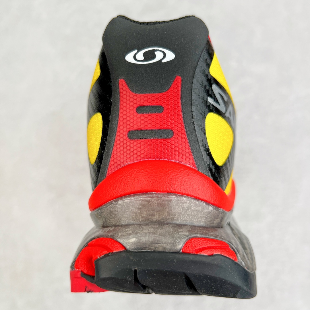 图片[8]-＃GX/绿X Salomon XT-4 OG Advanced 萨洛蒙系列低帮城市越野机能透气休闲运动鞋 鞋舌处附有迷你网眼袋收纳鞋绳以及下方的多色 Logo 标签 接着搭载奶油色 ACS 技术中底以及金色 TPU 塑料部件提升鞋款耐用性 中底与鞋面之间饰有海蓝色条状细节有效增添鞋款层次 最后应用黑色 Contragrip Chevron 外底完成鞋款设计 这次配色颇为高调 两款配色均以绚丽的渐变设计呈现 一款以粉紫渐变主打 另一款以黄绿渐变呈现 视觉效果相当吸睛 鞋面的使用玻璃纤维覆盖物加固 并通过细绳扣系带系统进行锁定 Salomon 的品牌logo 出现在脚后跟和前掌部位 中底虽然偏薄 但非常耐用 与模压塑料ACS 框架以及致密AC2 Muscle 鞋底单元结合 能够提供出色的支撑力和缓冲性 尺码：36 36.5 37.5 38 38.5 39 40 40.5 41 42 42.5 43 44 44.5 45-选品中心