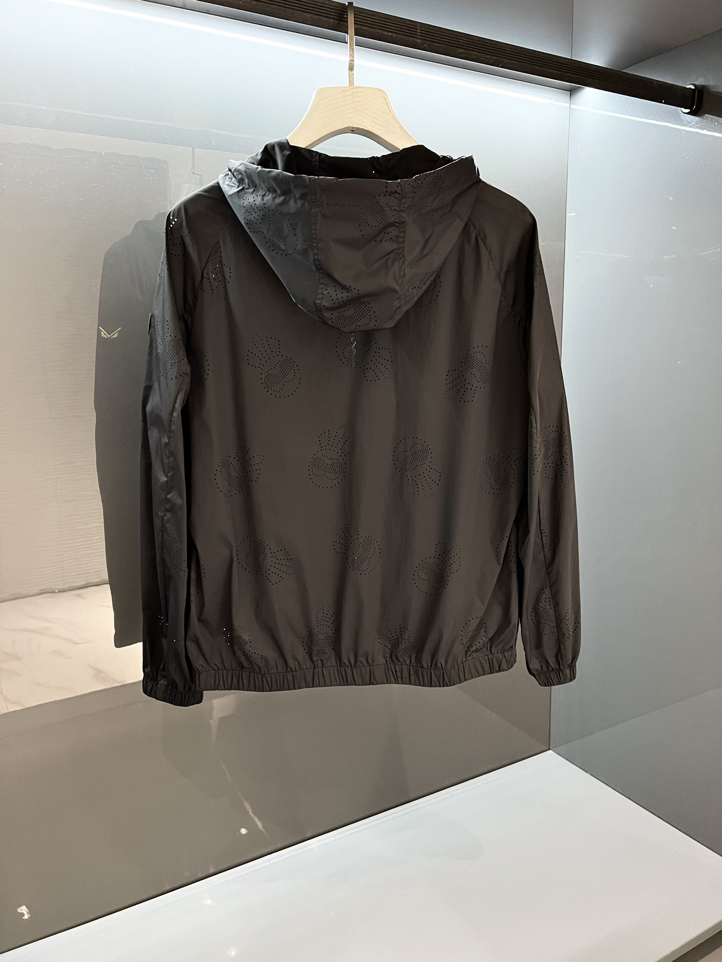 路易威登 Louis Vuitton 高定典藏名品高定成衣时装外套连衣裙衬衫T恤 #31BA2C68 6