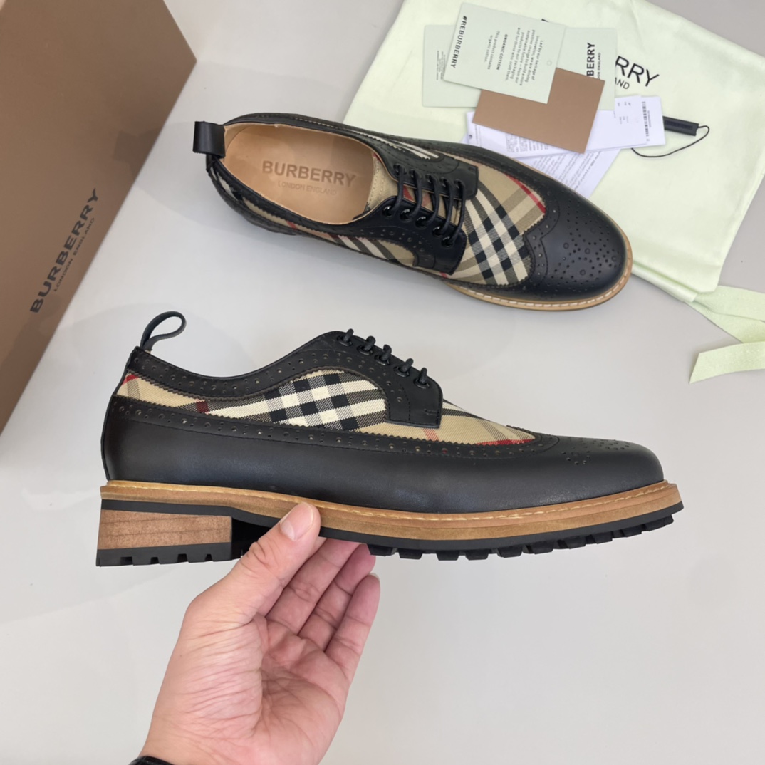 Precio de venta: P350 Calidad originalMarca: Burberr* 