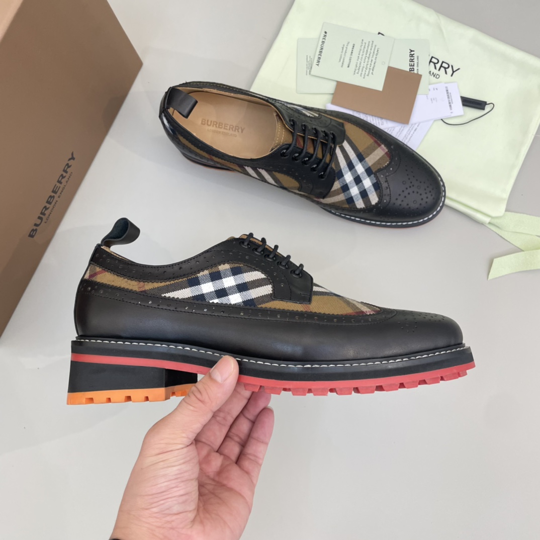 Precio de venta: P350 Calidad originalMarca: Burberr* 