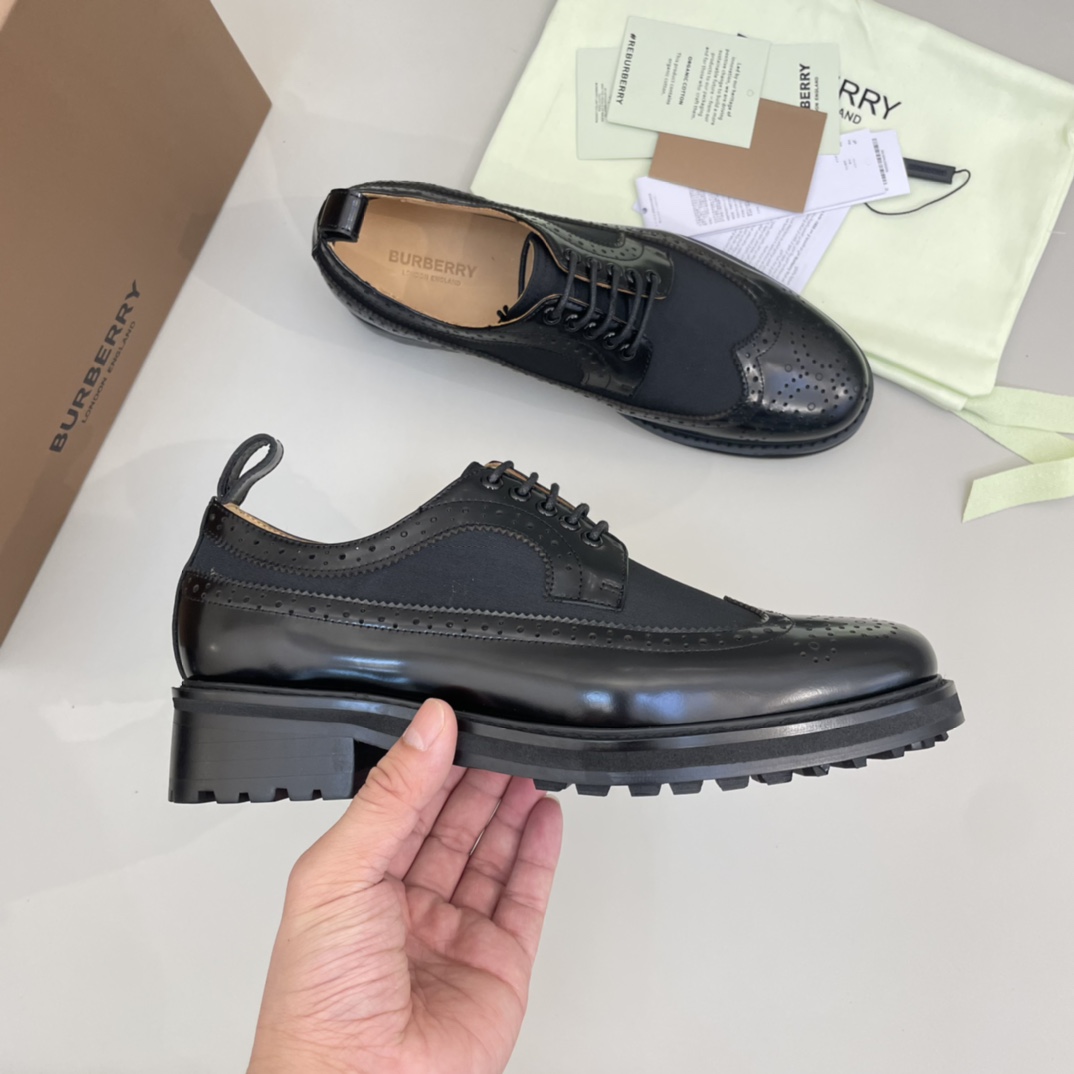 Precio de venta: P350 Calidad originalMarca: Burberr* 