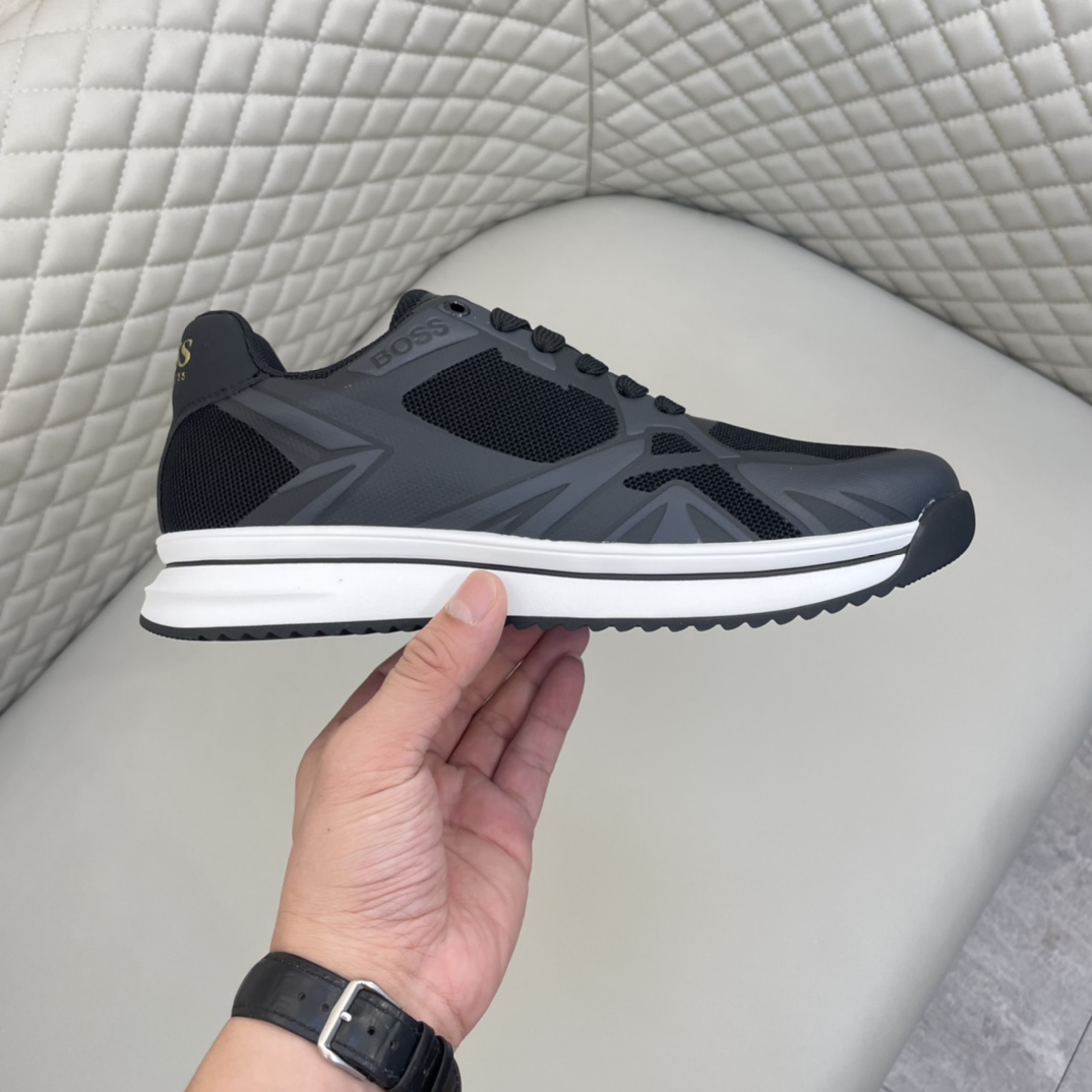 Precio de venta: 180 PMarca: Boss* "Boss*" lowtop sneakersTalla: 38-44 (se puede personalizar hasta 
