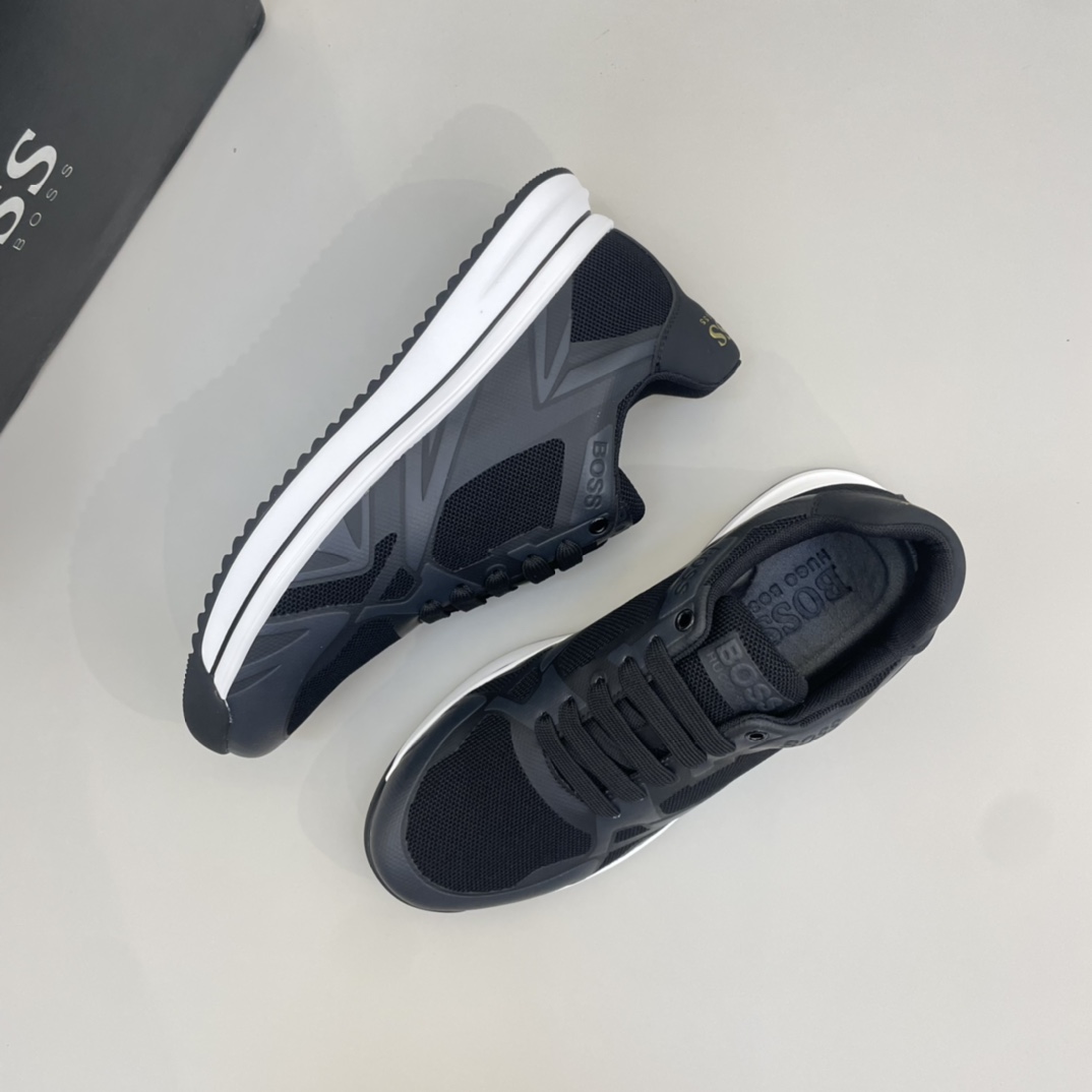Precio de venta: 180 PMarca: Boss* "Boss*" lowtop sneakersTalla: 38-44 (se puede personalizar hasta 
