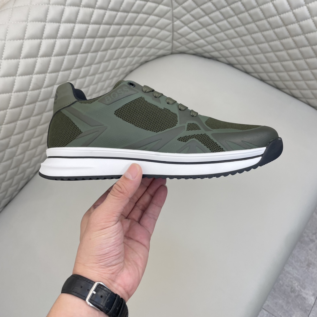 Precio de venta: 180 PMarca: Boss* "Boss*" lowtop sneakersTalla: 38-44 (se puede personalizar hasta 