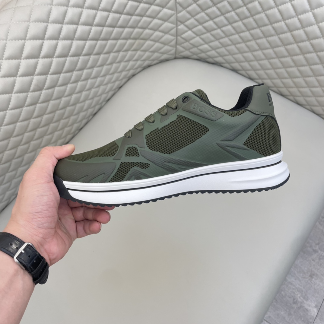 Precio de venta: 180 PMarca: Boss* "Boss*" lowtop sneakersTalla: 38-44 (se puede personalizar hasta 