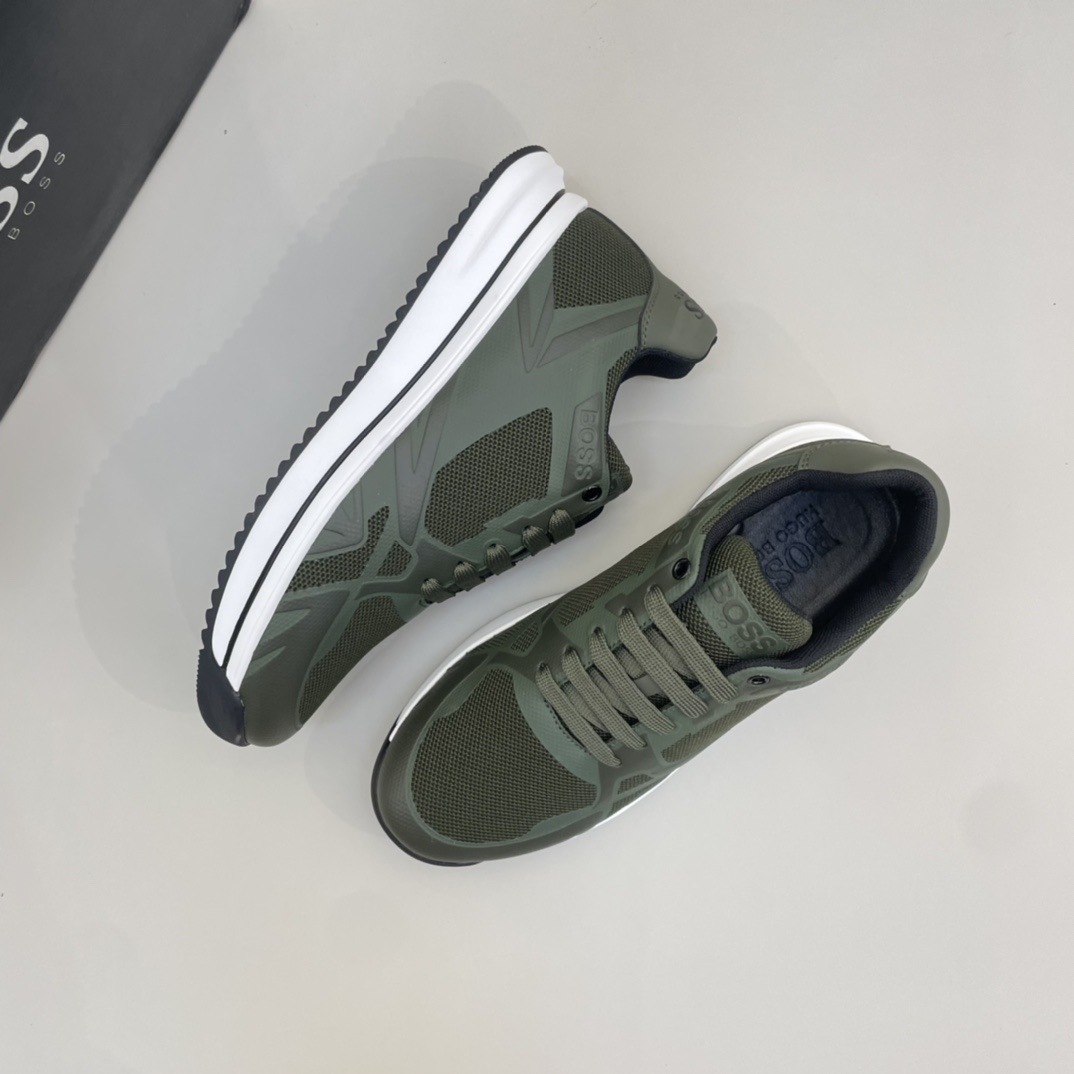 Precio de venta: 180 PMarca: Boss* "Boss*" lowtop sneakersTalla: 38-44 (se puede personalizar hasta 