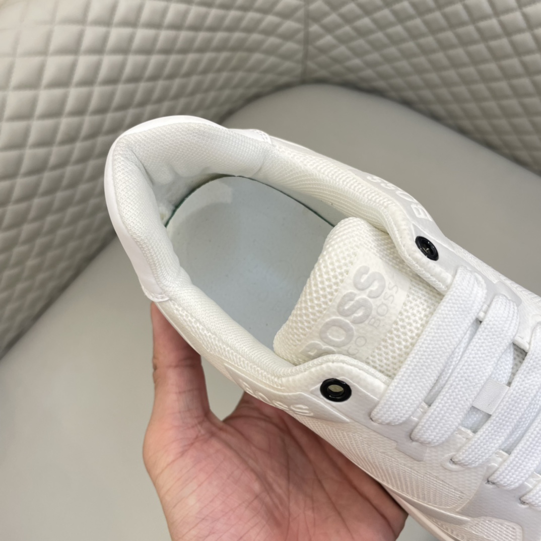 Precio de venta: 180 PMarca: Boss* "Boss*" lowtop sneakersTalla: 38-44 (se puede personalizar hasta 